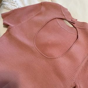 Revolve x House of Harlow 1960. Sweater crop top. Size Small.